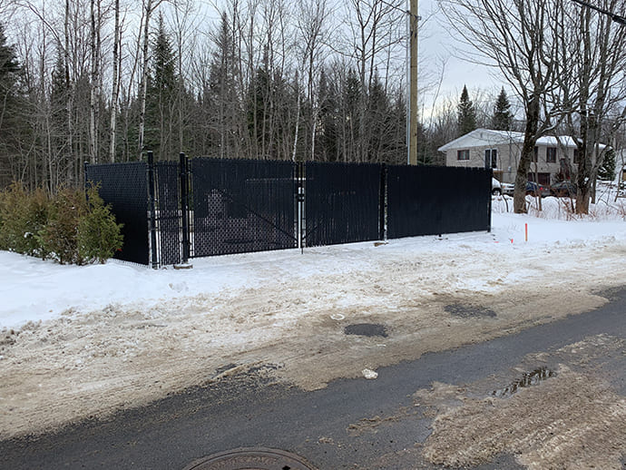 clôture type commercial